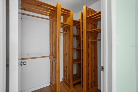 Casa en venta en Pinellas Park, Florida, 2 dormitorios, 100.8 m2 № 1565052 - foto 28