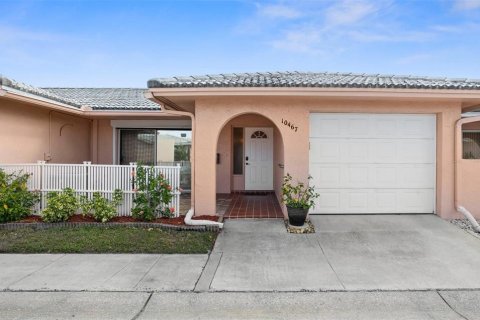 Casa en Pinellas Park, Florida 2 dormitorios, 100.8 m2 № 1565052