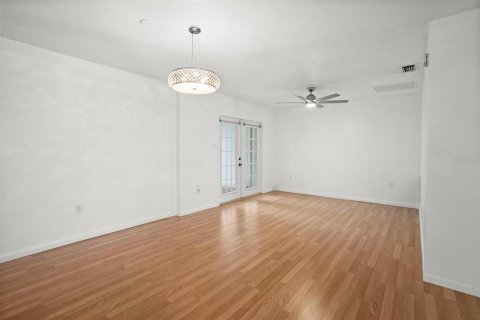 Casa en venta en Pinellas Park, Florida, 2 dormitorios, 100.8 m2 № 1565052 - foto 9