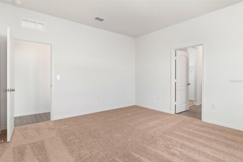 House in Winter Haven, Florida 4 bedrooms, 173.08 sq.m. № 1717073 - photo 13