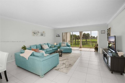 Condominio en venta en Hutchinson Island South, Florida, 2 dormitorios, 122.91 m2 № 1940384 - foto 11