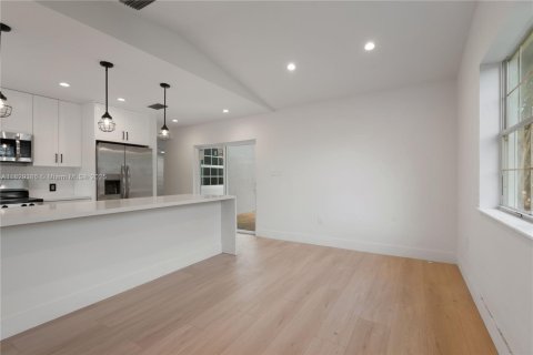 Casa en venta en Cutler Bay, Florida, 3 dormitorios, 112.78 m2 № 1804493 - foto 23