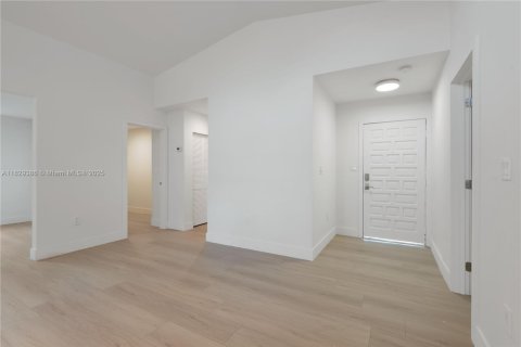 Casa en venta en Cutler Bay, Florida, 3 dormitorios, 112.78 m2 № 1804493 - foto 27