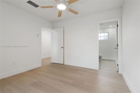 Casa en venta en Cutler Bay, Florida, 3 dormitorios, 112.78 m2 № 1804493 - foto 6
