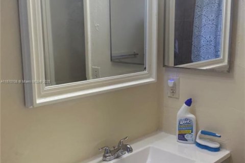 Casa en venta en Miramar, Florida, 3 dormitorios, 167.04 m2 № 1398038 - foto 5