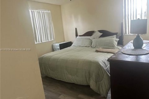 Casa en venta en Miramar, Florida, 3 dormitorios, 167.04 m2 № 1398038 - foto 7