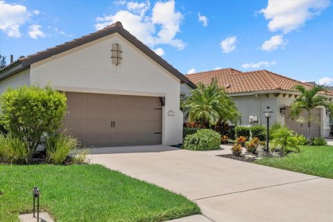 House in Bradenton, Florida 3 bedrooms, 164.07 sq.m. № 1883461 - photo 2