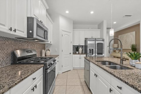 House in Bradenton, Florida 3 bedrooms, 164.07 sq.m. № 1883461 - photo 12