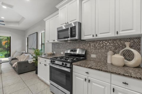 House in Bradenton, Florida 3 bedrooms, 164.07 sq.m. № 1883461 - photo 10