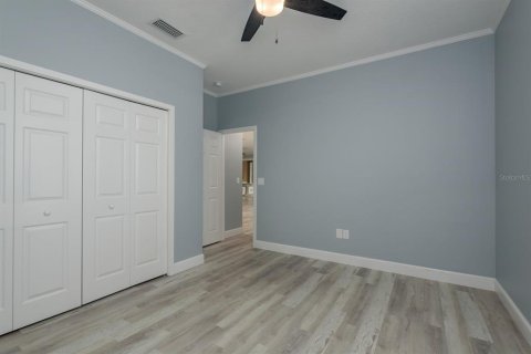 House in Tarpon Springs, Florida 4 bedrooms, 169.92 sq.m. № 1690659 - photo 19