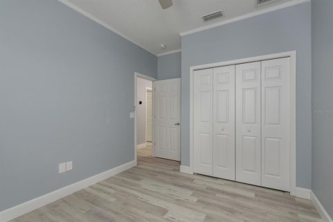 House in Tarpon Springs, Florida 4 bedrooms, 169.92 sq.m. № 1690659 - photo 16