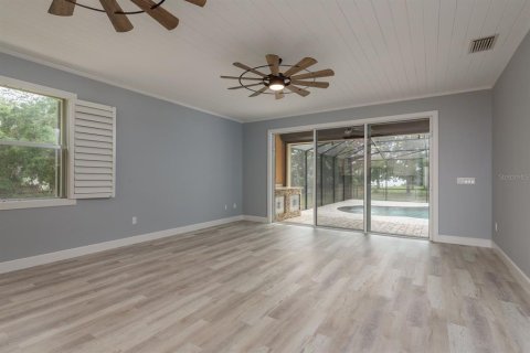 House in Tarpon Springs, Florida 4 bedrooms, 169.92 sq.m. № 1690659 - photo 5