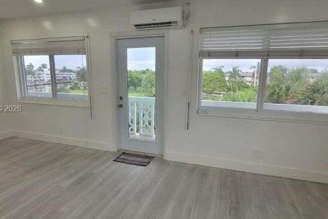 Copropriété à vendre à Hallandale Beach, Floride: 2 chambres, 80.82 m2 № 2050814 - photo 3