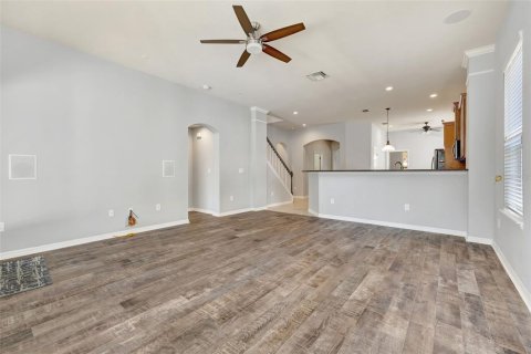 House in Brandon, Florida 4 bedrooms, 210.89 sq.m. № 1533568 - photo 8