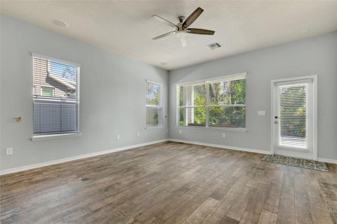 House in Brandon, Florida 4 bedrooms, 210.89 sq.m. № 1533568 - photo 6
