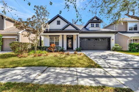 House in Brandon, Florida 4 bedrooms, 210.89 sq.m. № 1533568 - photo 1