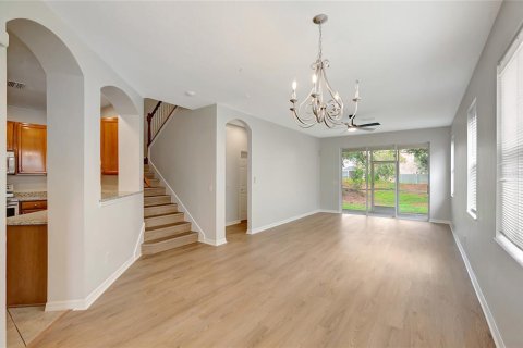 Touwnhouse à vendre à Temple Terrace, Floride: 4 chambres, 200.39 m2 № 2290938 - photo 7
