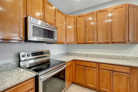 Touwnhouse à vendre à Temple Terrace, Floride: 4 chambres, 200.39 m2 № 2290938 - photo 17