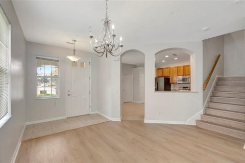 Touwnhouse à vendre à Temple Terrace, Floride: 4 chambres, 200.39 m2 № 2290938 - photo 8