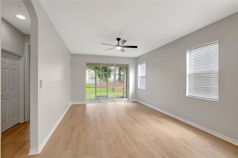 Touwnhouse à vendre à Temple Terrace, Floride: 4 chambres, 200.39 m2 № 2290938 - photo 10