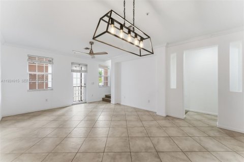 Купить таунхаус в Мирамар, Флорида 2 спальни, 162.02м2, № 1983469 - фото 10