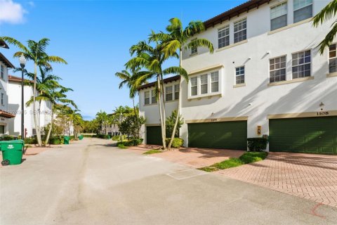 Купить таунхаус в Мирамар, Флорида 2 спальни, 162.02м2, № 1983469 - фото 5