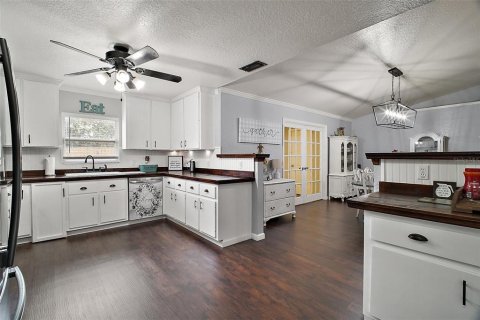 House in Ocala, Florida 3 bedrooms, 161.65 sq.m. № 1515394 - photo 5