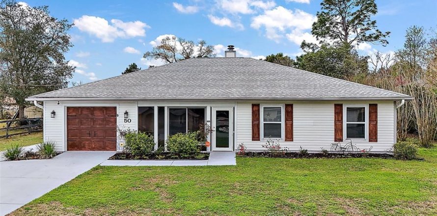 House in Ocala, Florida 3 bedrooms, 161.65 sq.m. № 1515394