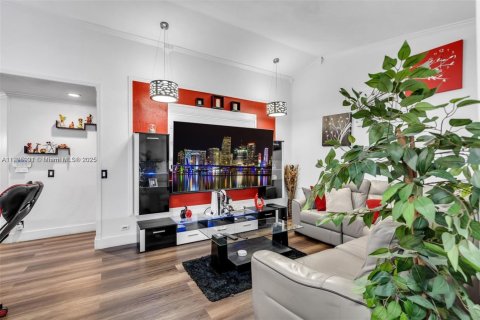 Купить таунхаус в Хайалиа, Флорида 3 спальни, 103.59м2, № 2035608 - фото 25