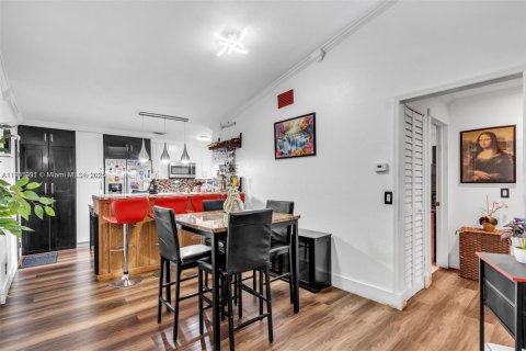 Купить таунхаус в Хайалиа, Флорида 3 спальни, 103.59м2, № 2035608 - фото 24