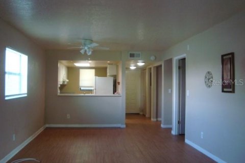 Copropriété à louer à Largo, Floride: 1 chambre, 79.9 m2 № 2415440 - photo 3
