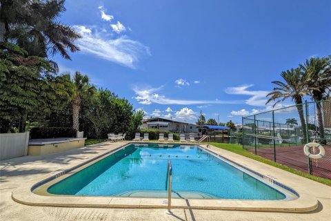 Condominio en alquiler en Sarasota, Florida, 2 dormitorios, 90.77 m2 № 1837300 - foto 26