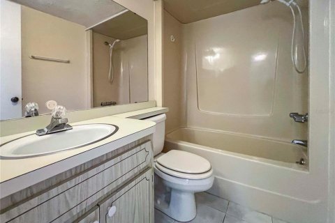 Condominio en alquiler en Sarasota, Florida, 2 dormitorios, 90.77 m2 № 1837300 - foto 10