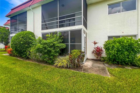 Condominio en alquiler en Sarasota, Florida, 2 dormitorios, 90.77 m2 № 1837300 - foto 13