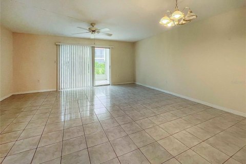 Condominio en alquiler en Sarasota, Florida, 2 dormitorios, 90.77 m2 № 1837300 - foto 4