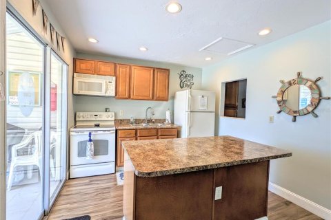 Condominio en alquiler en Sarasota, Florida, 2 dormitorios, 90.77 m2 № 1837300 - foto 22