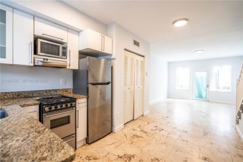 Снять в аренду квартиру в Майами-Бич, Флорида 1 спальня, 74.32м2, № 2003650 - фото 7