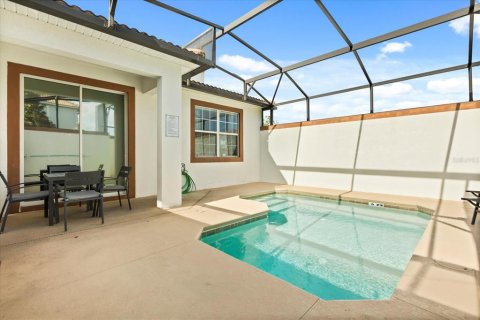 Adosado en venta en Kissimmee, Florida, 5 dormitorios, 201.41 m2 № 2239864 - foto 3