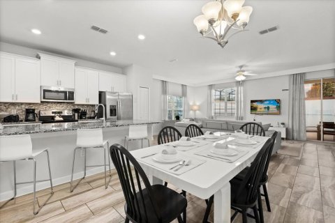 Adosado en venta en Kissimmee, Florida, 5 dormitorios, 201.41 m2 № 2239864 - foto 12