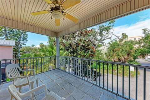 House in Sarasota, Florida 3 bedrooms, 149.2 sq.m. № 1870749 - photo 9