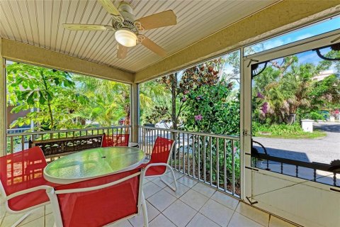 House in Sarasota, Florida 3 bedrooms, 149.2 sq.m. № 1870749 - photo 11