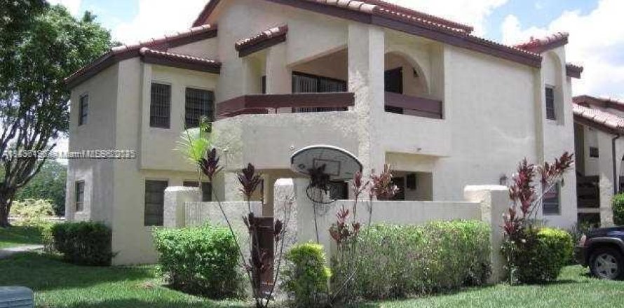 Condo à Miami, Floride, 3 chambres № 1820210