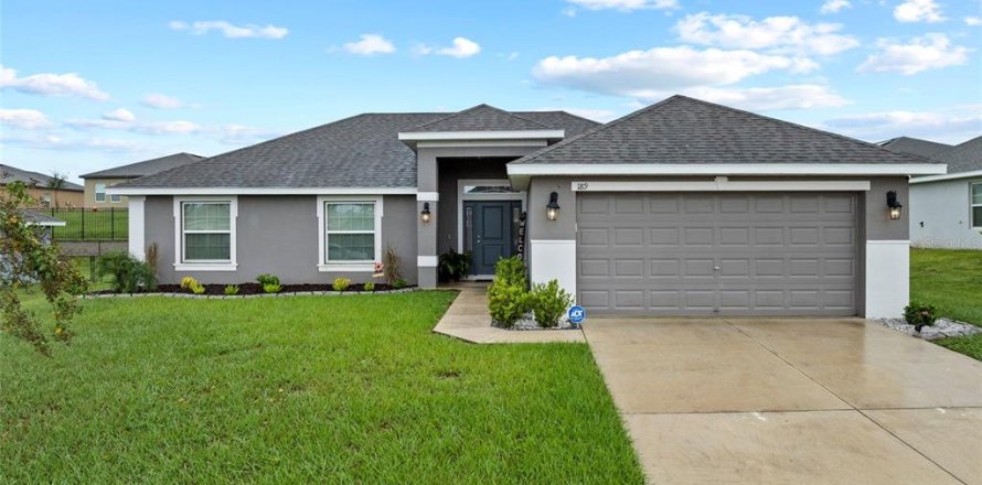 Villa ou maison à Lake Wales, Floride 4 chambres, 162.95 m2 № 1899526
