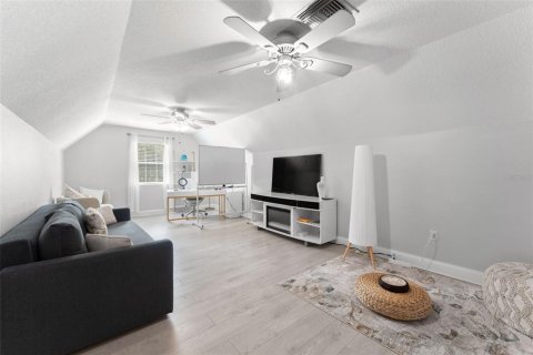 House in Orlando, Florida 4 bedrooms, 223.24 sq.m. № 2396247 - photo 26