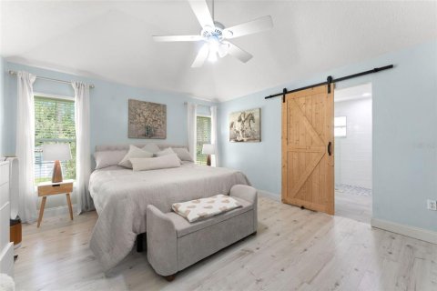 House in Orlando, Florida 4 bedrooms, 223.24 sq.m. № 2396247 - photo 18