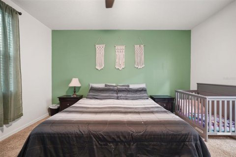 House in Winter Haven, Florida 4 bedrooms, 170.94 sq.m. № 2152013 - photo 16