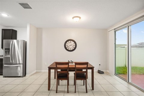 House in Winter Haven, Florida 4 bedrooms, 170.94 sq.m. № 2152013 - photo 13
