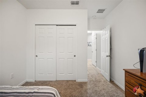 House in Winter Haven, Florida 4 bedrooms, 170.94 sq.m. № 2152013 - photo 24