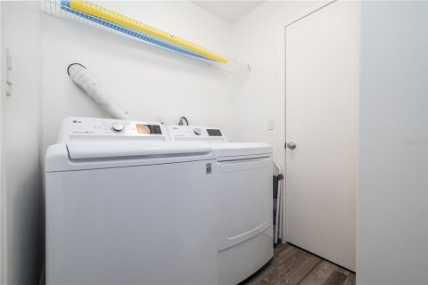 Adosado en alquiler en New Smyrna Beach, Florida, 2 dormitorios, 97.83 m2 № 1911577 - foto 17