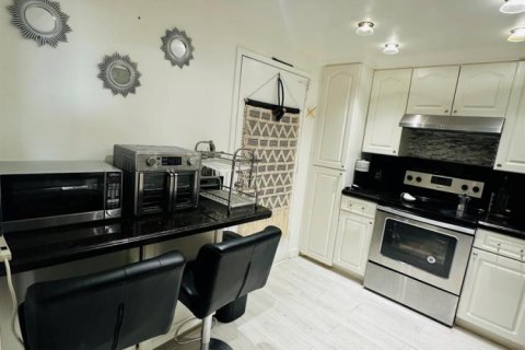 Condominio en alquiler en North Miami, Florida, 2 dormitorios, 101.82 m2 № 2394739 - foto 15